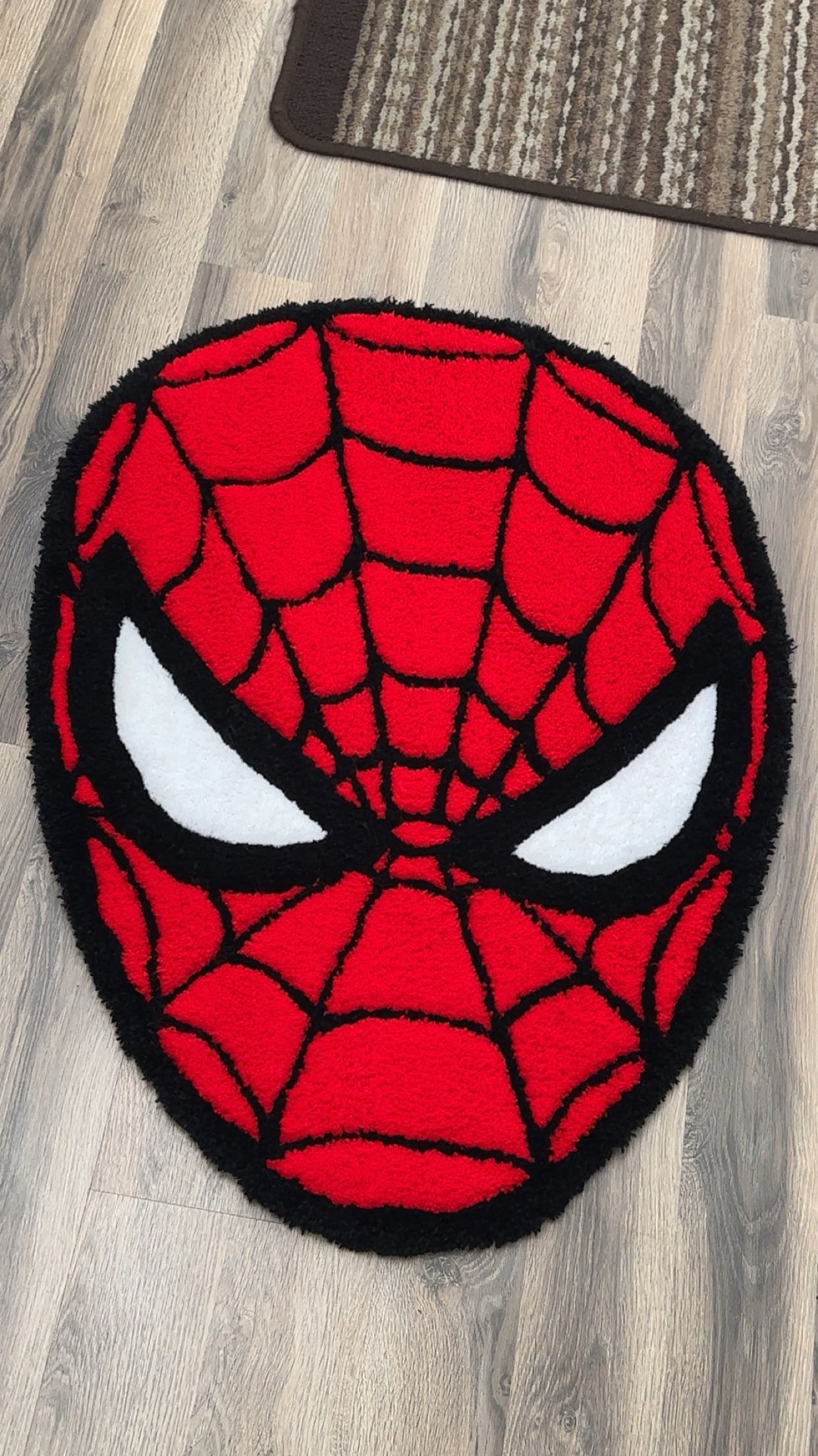 Medium Spiderman | Plush Rug